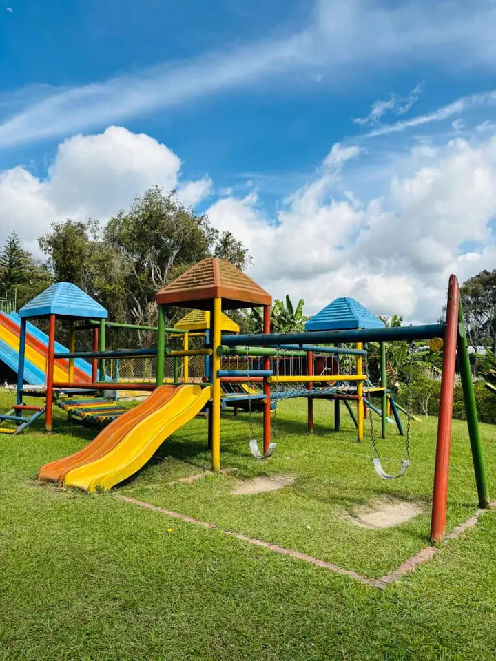 Juegos infantiles al aire libre